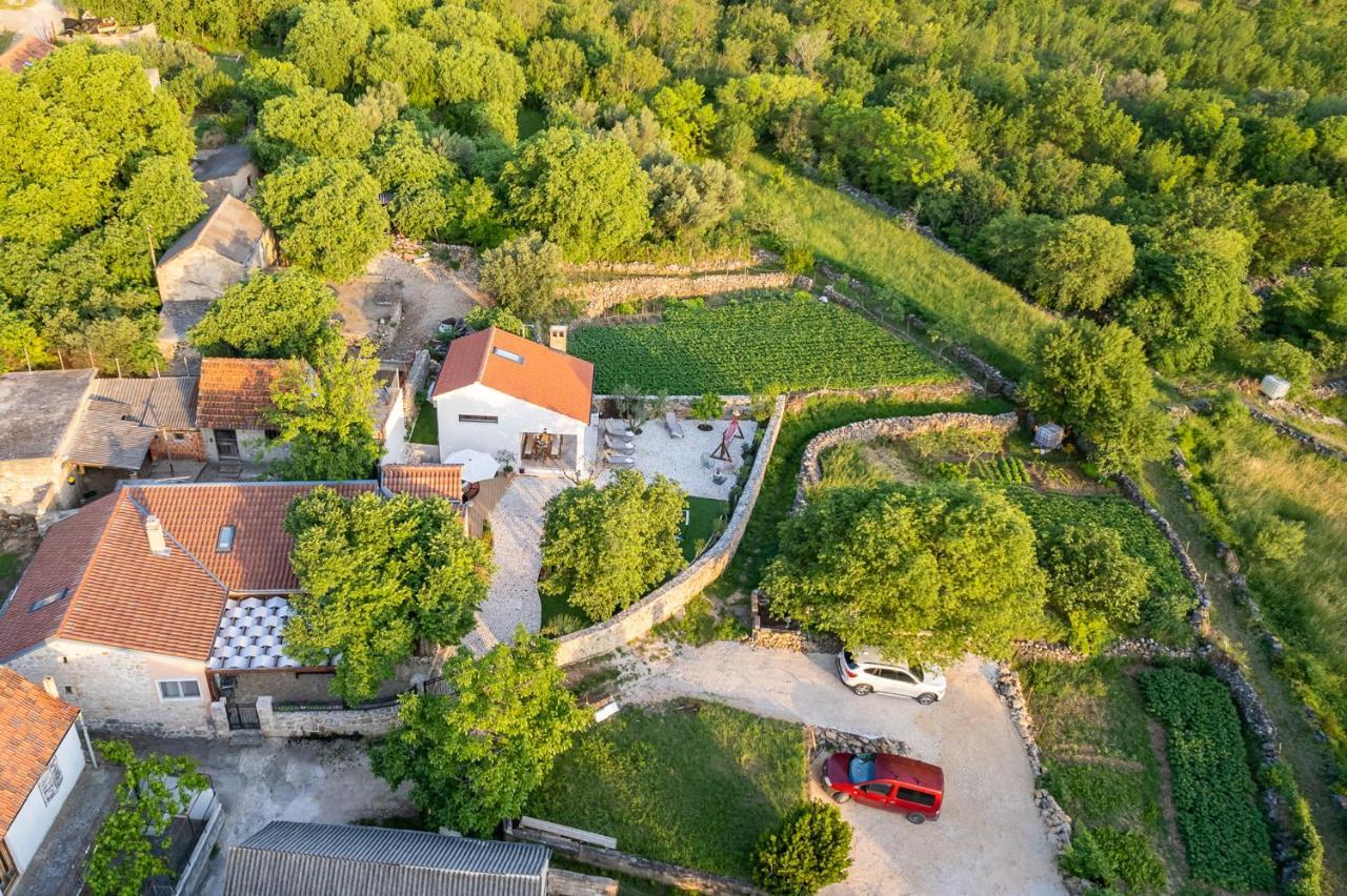Holiday Home - Villa Thorak Anić Exterior foto